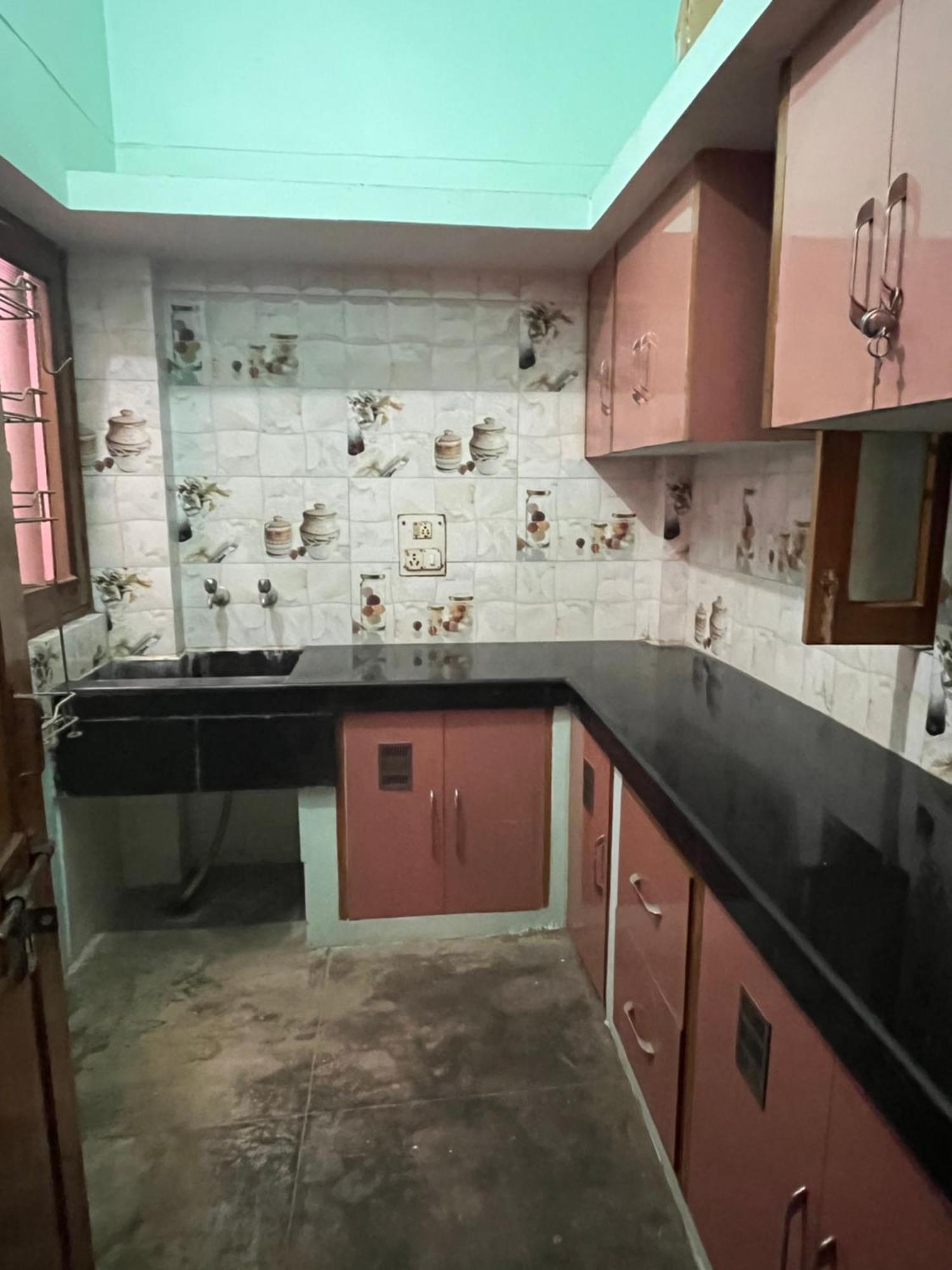 Ashirwad Mahakumbh Homestay Аллахабад Экстерьер фото