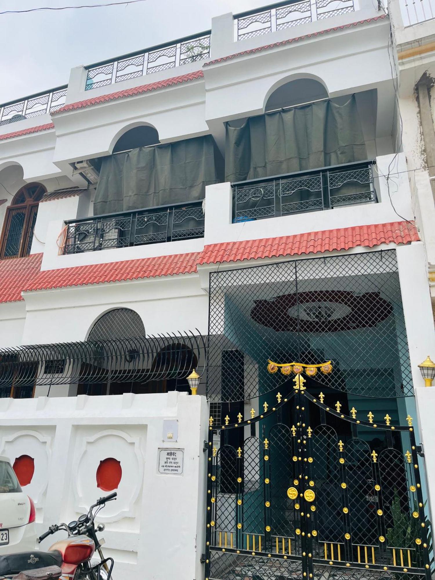Ashirwad Mahakumbh Homestay Аллахабад Экстерьер фото